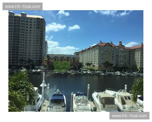 奥兰多vs休斯顿:两大都市的文化脉搏与生活风采 奥兰多vs休斯顿:两大都市的文化脉搏与生活风采